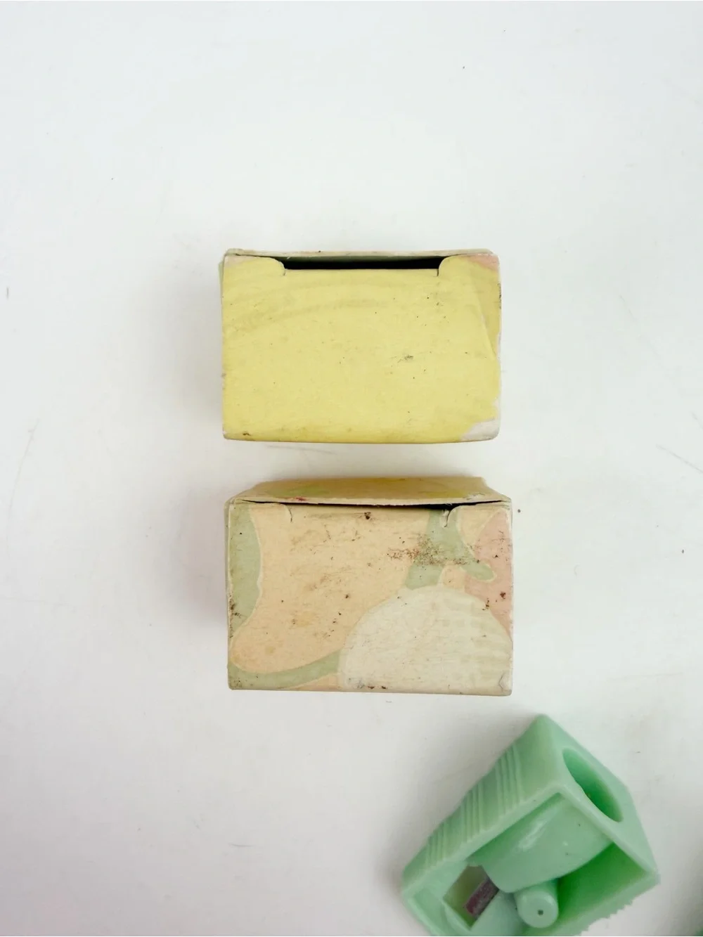 TWO Vtg 80s Clinique Eye & Lip Pencil Sharpener West Germany Green New Box Wear